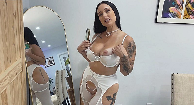 Money Birdette - SiteRip 2024-2025  ( 27 Videos )